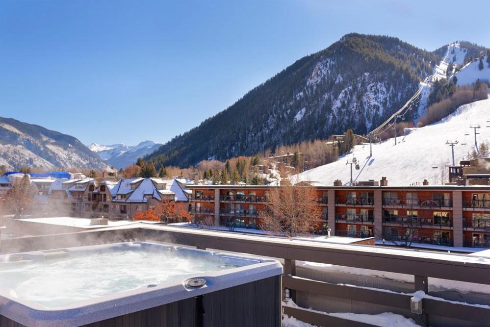 Independence Square Unit 313, Downtown Hotel Room In Aspen With Rooftop Hot Tub Kültér fotó